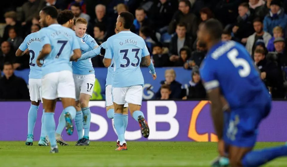  曼城德比平局收场，瓜帅赛后怒批裁判  