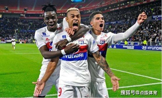  里昂锋线全面开花，德佩传射建功轻取三分归  